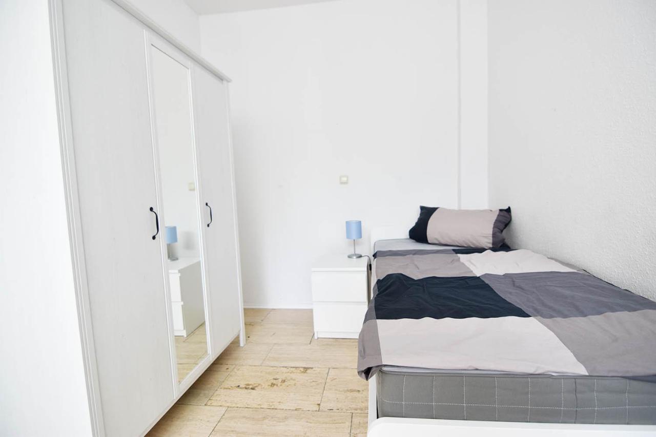 Apartment Boardinghouse In *free Wifi* Köln